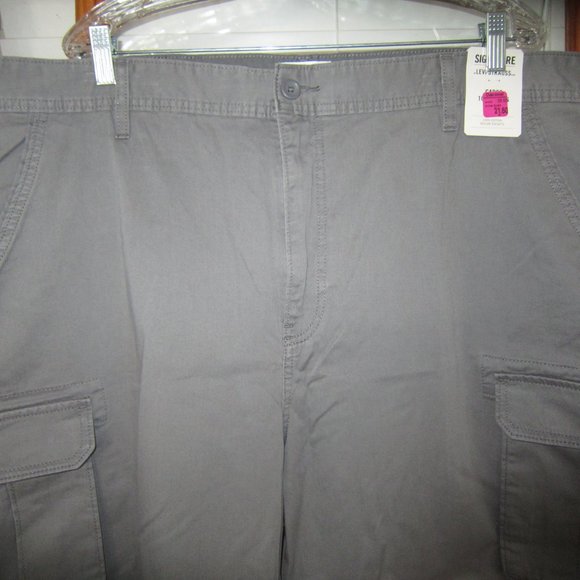 Signature by Levi's Cargo 10" Shorts Men's 46 NEW Gray 100% Cotton - Picture 3 of 6